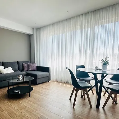 Nanas Luxury And Cozy Apartment *